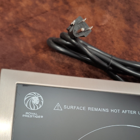 NEW Royal Prestige Portable Induction Cooktop - Picture 3 of 7